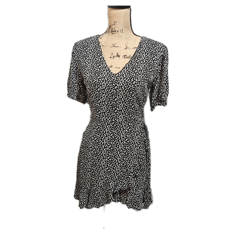 GB Black & White Printed Faux Wrap Mini Dress Size S